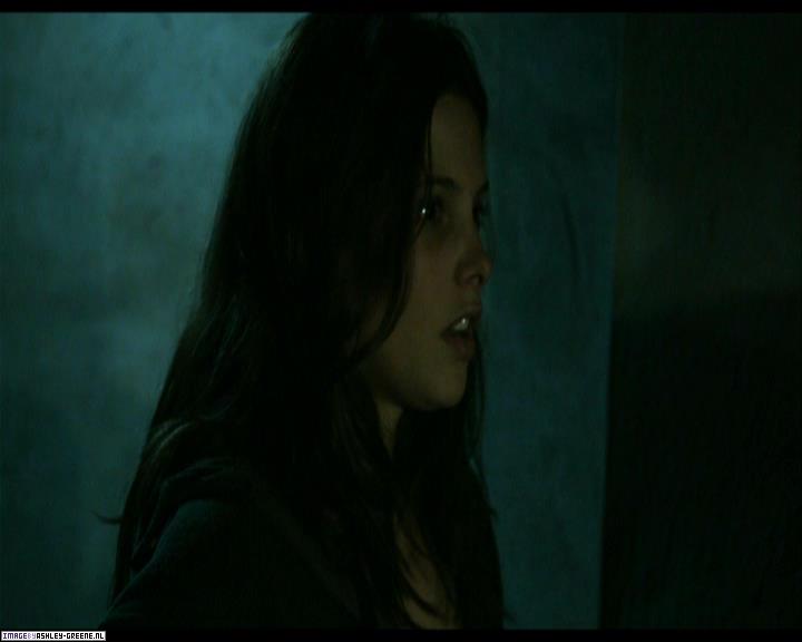 Ashley-Greene-dot-nl_SummersBlood-MovieCaptures001394.jpg