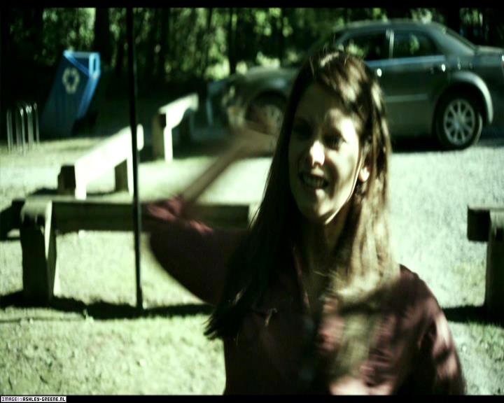 Ashley-Greene-dot-nl_SummersBlood-MovieCaptures001857.jpg