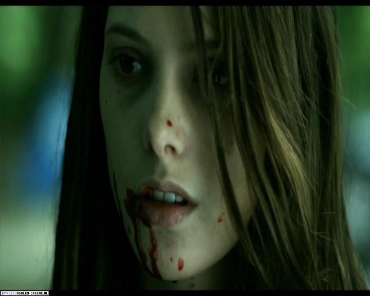 Ashley-Greene-dot-nl_SummersBlood-MovieCaptures001896.jpg