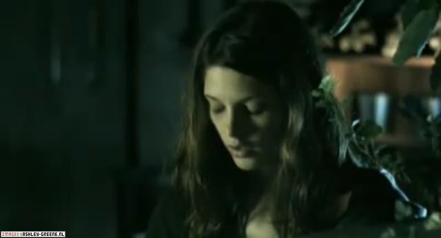 Ashley-Greene-dot-nl_SummersBlood-Trailer038.jpg