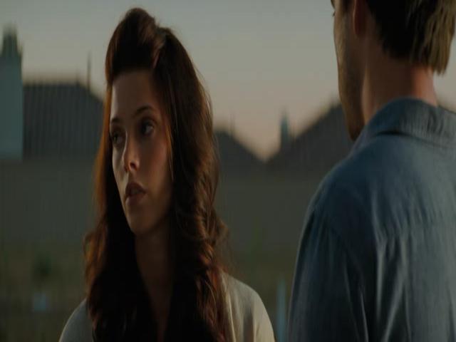 Ashley-Greene-dot-nl-TheApparition2081.jpg