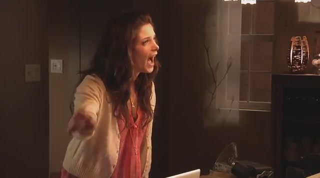 Ashley-Greene-dot-nl_TheApparition-Clip-BRoll0105.jpg