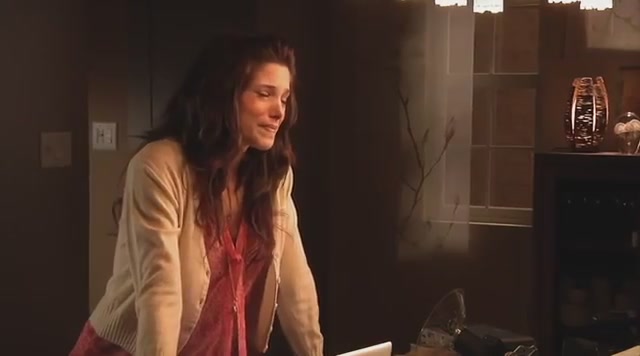 Ashley-Greene-dot-nl_TheApparition-Clip-BRoll0114.jpg