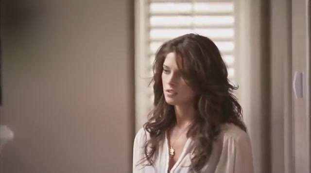 Ashley-Greene-dot-nl_TheApparition-Clip-BRoll0361.jpg
