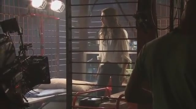 Ashley-Greene-dot-nl_TheApparition-Clip-BRoll0434.jpg