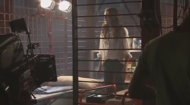 Ashley-Greene-dot-nl_TheApparition-Clip-BRoll0435.jpg