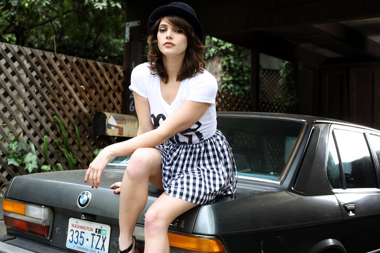 2009-Nylon015.jpg