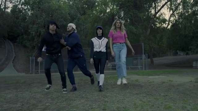 Ashley-Greene-dot-nl_EmosNotDead-TwilightSketch2-0036.jpg Ashley-Greene-dot-nl_EmosNotDead-TwilightSketch2-0036.jpg