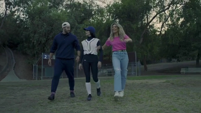 Ashley-Greene-dot-nl_EmosNotDead-TwilightSketch2-0050.jpg Ashley-Greene-dot-nl_EmosNotDead-TwilightSketch2-0050.jpg