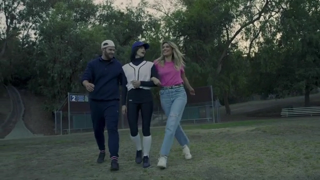 Ashley-Greene-dot-nl_EmosNotDead-TwilightSketch2-0055.jpg Ashley-Greene-dot-nl_EmosNotDead-TwilightSketch2-0055.jpg