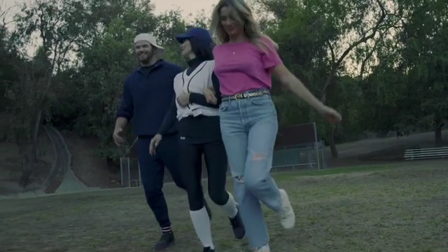 Ashley-Greene-dot-nl_EmosNotDead-TwilightSketch2-0070.jpg Ashley-Greene-dot-nl_EmosNotDead-TwilightSketch2-0070.jpg