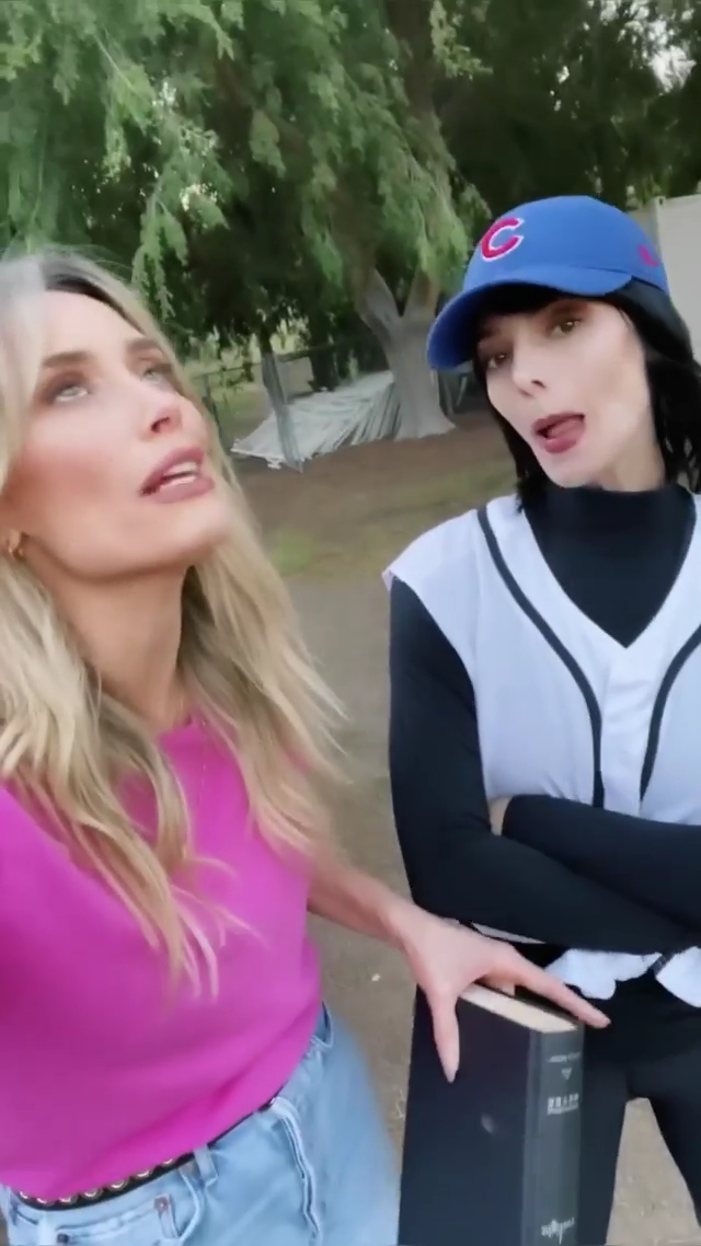 Ashley-Greene-dot-nl_EmosNotDead-TwilightSketch3-0004.jpg Ashley-Greene-dot-nl_EmosNotDead-TwilightSketch3-0004.jpg