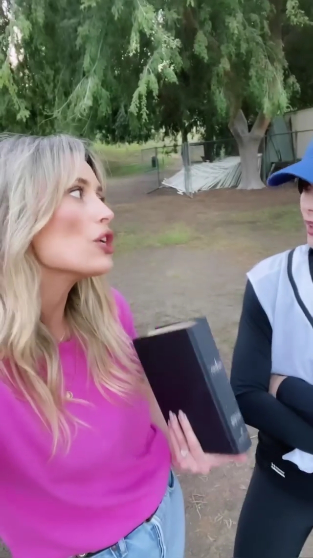 Ashley-Greene-dot-nl_EmosNotDead-TwilightSketch3-0015.jpg Ashley-Greene-dot-nl_EmosNotDead-TwilightSketch3-0015.jpg