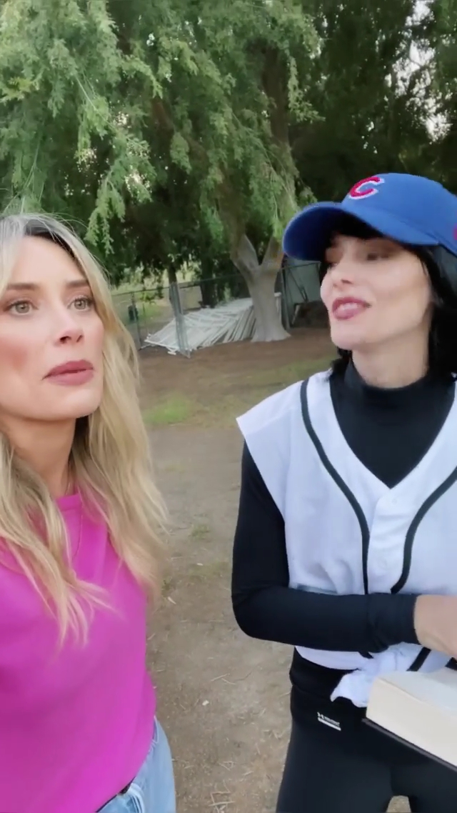 Ashley-Greene-dot-nl_EmosNotDead-TwilightSketch3-0032.jpg Ashley-Greene-dot-nl_EmosNotDead-TwilightSketch3-0032.jpg