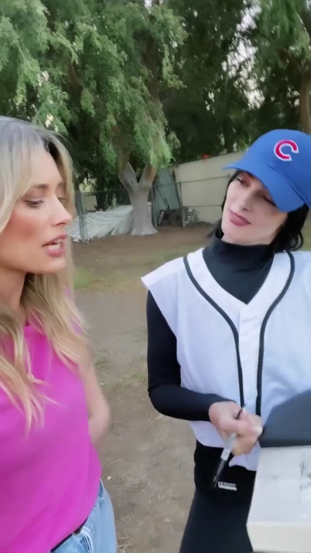 Ashley-Greene-dot-nl_EmosNotDead-TwilightSketch3-0041.jpg Ashley-Greene-dot-nl_EmosNotDead-TwilightSketch3-0041.jpg