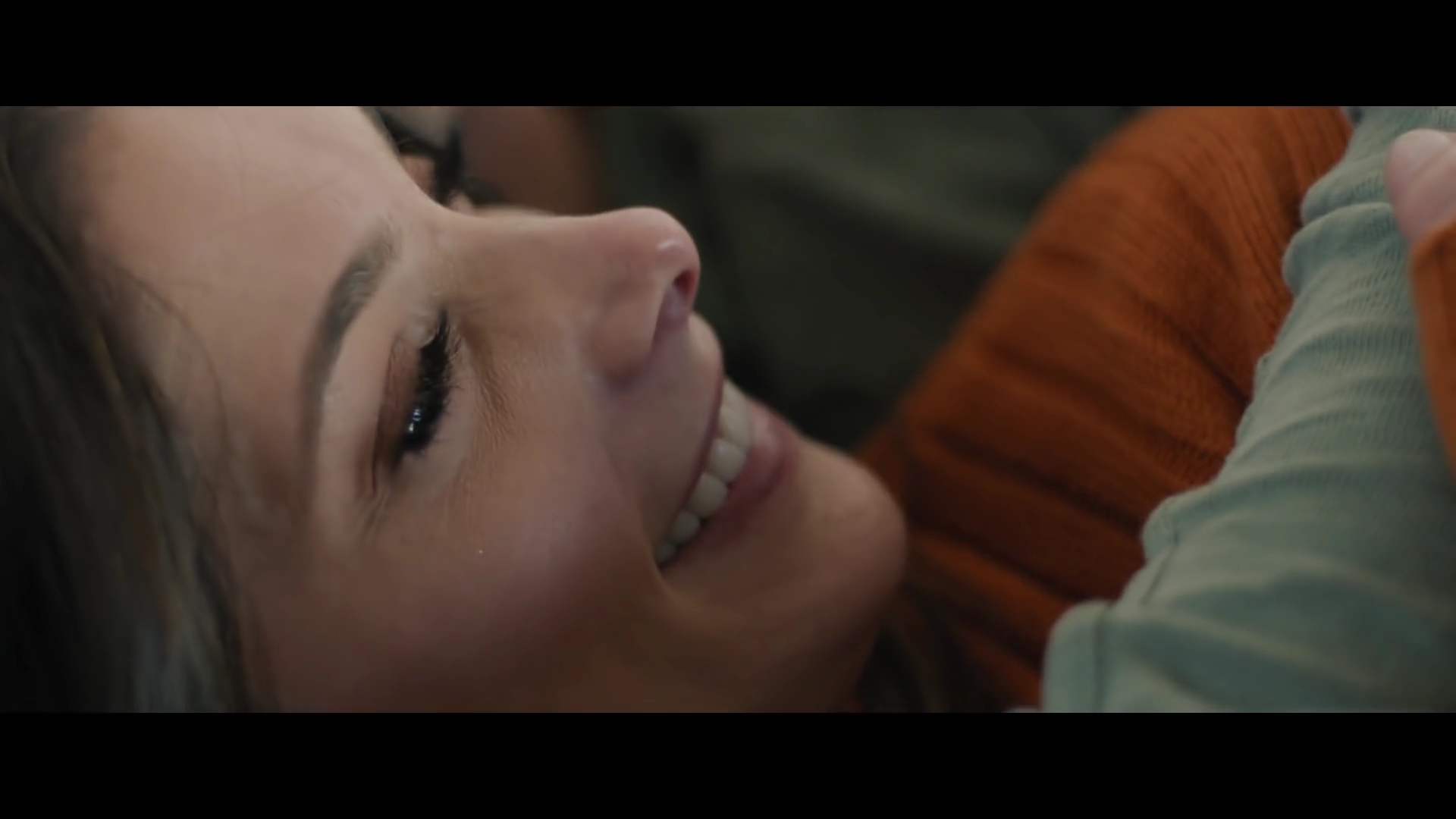 Ashley-Greene-nl_BANNERS-HolyGround0114.jpg Ashley-Greene-nl_BANNERS-HolyGround0114.jpg