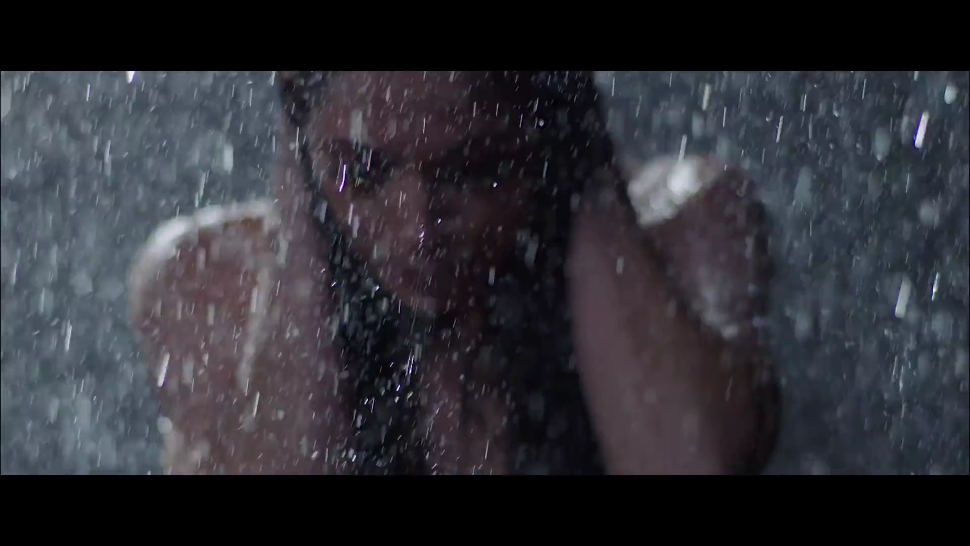 Ashley-Greene-nl_BANNERS-HolyGround0400.jpg Ashley-Greene-nl_BANNERS-HolyGround0400.jpg