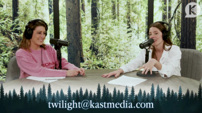 Ashley-Greene-dot-nl_TheTwilightEffect-Episode1TwilightRewatch-Part1of33714.jpg