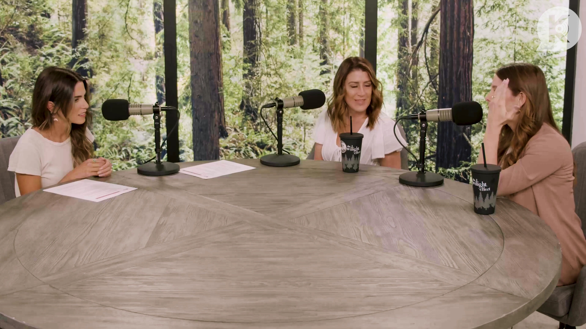 Ashley-Greene-dot-nl_TheTwilightEffect-Aflevering16NikkiReed0516.jpg Ashley-Greene-dot-nl_TheTwilightEffect-Aflevering16NikkiReed0516.jpg