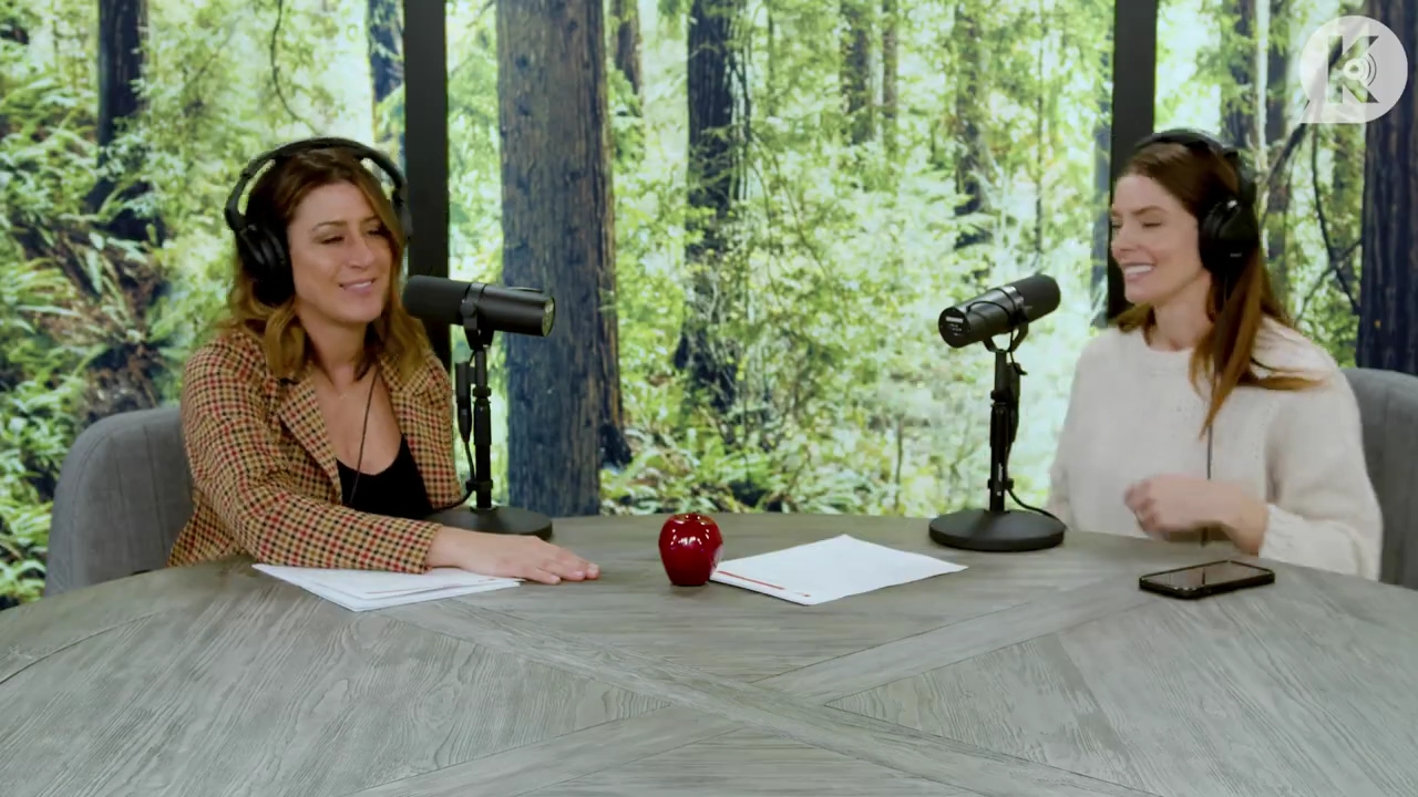 Ashley-Greene-dot-nl_TheTwilightEffect-TwiliightRewatchtPart2of3-2584.jpg