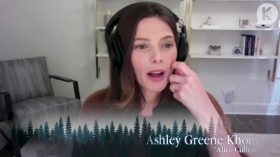 Ashley-Greene-dot-nl_TheTwilightEffect-AshleyAndMelanieAForeverFriendship0033.jpg