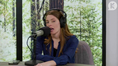 Ashley-Greene-dot-nl_TheTwilightEffectPostcast-Aflevering9NewMoonRewatchPart3of3-3816.jpg