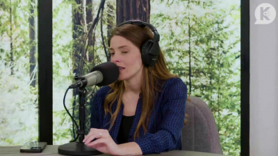 Ashley-Greene-dot-nl_TheTwilightEffectPostcast-Aflevering9NewMoonRewatchPart3of3-3999.jpg