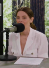 Ashley-Greene-dot-nl_TheTwilightEffectPostcast-Aflevering9NewMoonRewatchPart3of3-0272.jpg