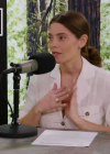 Ashley-Greene-dot-nl_TheTwilightEffectPostcast-Aflevering9NewMoonRewatchPart3of3-0381.jpg