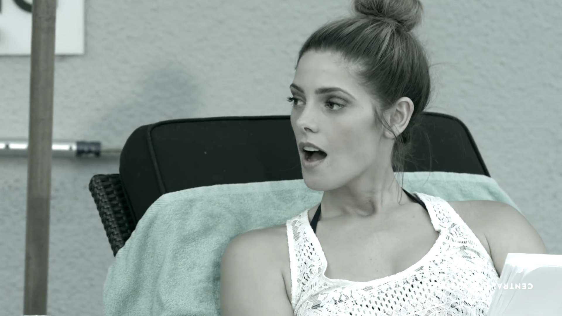 ashley-greene-dot-NL-Junketeers_1x03Dick-Slit0003.jpg