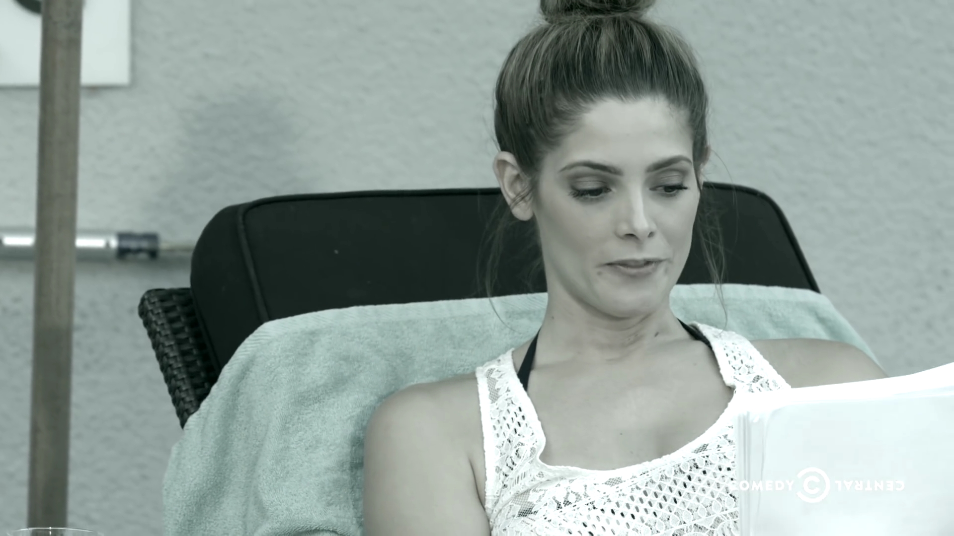 ashley-greene-dot-NL-Junketeers_1x03Dick-Slit0005.jpg