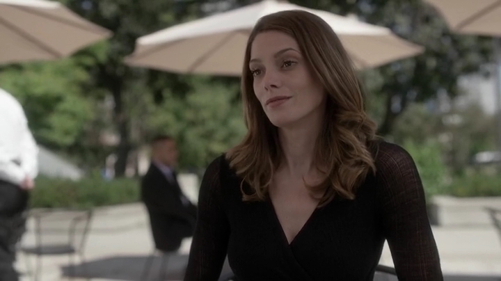 Ashley-Greene_dot_nl_Rogue-3x11NewShooter0176.jpg