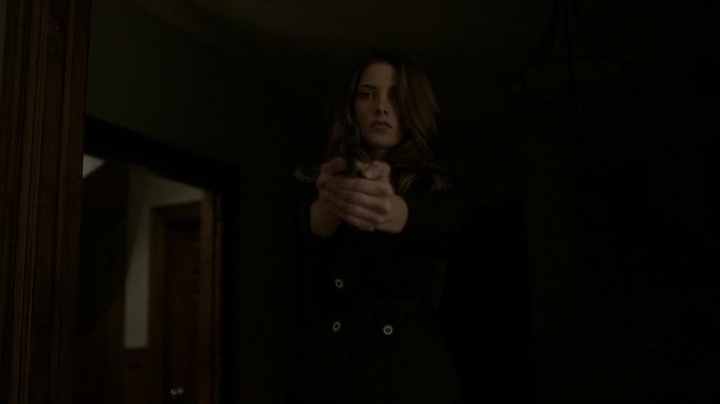 Ashley-Greene_dot_nl_Rogue-3x11NewShooter2842.jpg Ashley-Greene_dot_nl_Rogue-3x11NewShooter2842.jpg