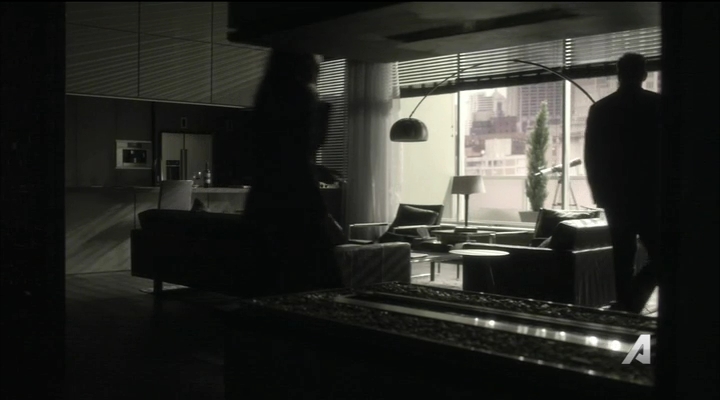 Ashley-Greene-dot_nl-Rogue3x14-0311.jpg