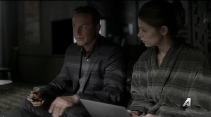 Ashley-Greene-dot_nl-Rogue3x14-0494.jpg