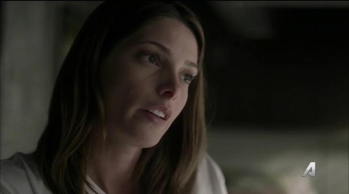 Ashley-Greene-dot_nl-Rogue3x14-0819.jpg