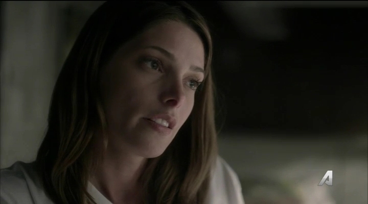 Ashley-Greene-dot_nl-Rogue3x14-0820.jpg