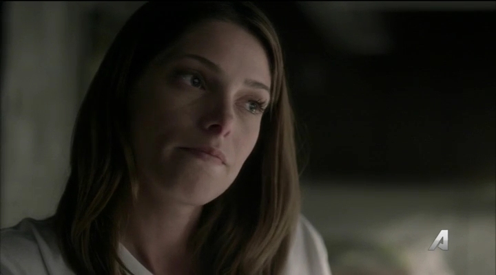 Ashley-Greene-dot_nl-Rogue3x14-0821.jpg
