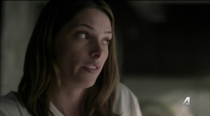 Ashley-Greene-dot_nl-Rogue3x14-0824.jpg