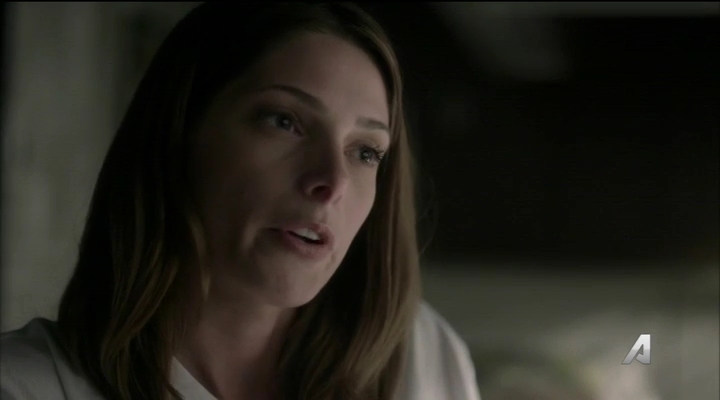 Ashley-Greene-dot_nl-Rogue3x14-0840.jpg