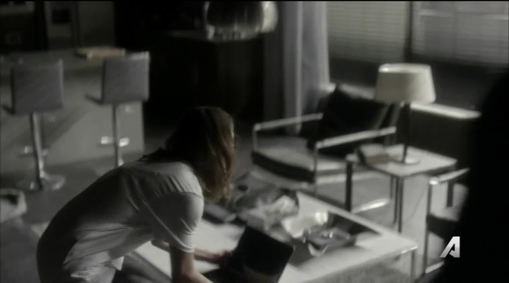 Ashley-Greene-dot_nl-Rogue3x14-0976.jpg