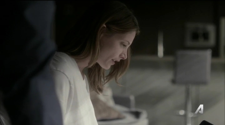 Ashley-Greene-dot_nl-Rogue3x14-0999.jpg