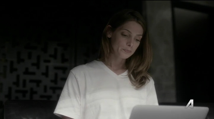 Ashley-Greene-dot_nl-Rogue3x14-1015.jpg