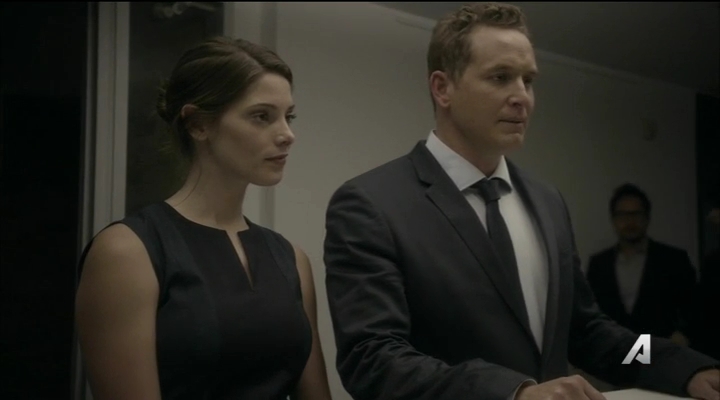 Ashley-Greene-dot_nl-Rogue3x14-1109.jpg