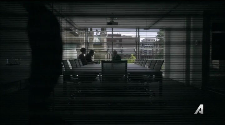 Ashley-Greene-dot_nl-Rogue3x14-1144.jpg