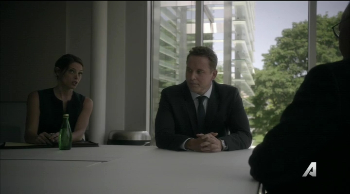 Ashley-Greene-dot_nl-Rogue3x14-1165.jpg