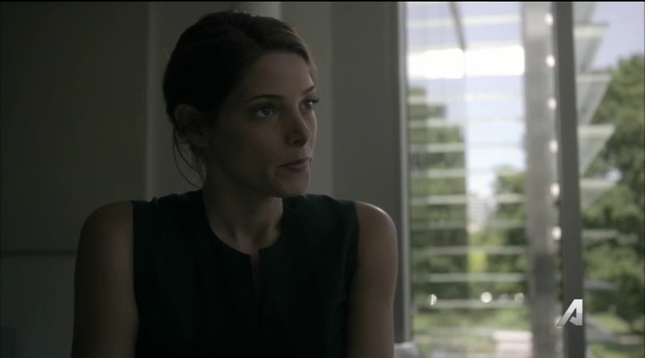 Ashley-Greene-dot_nl-Rogue3x14-1170.jpg