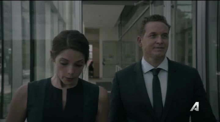Ashley-Greene-dot_nl-Rogue3x14-1222.jpg