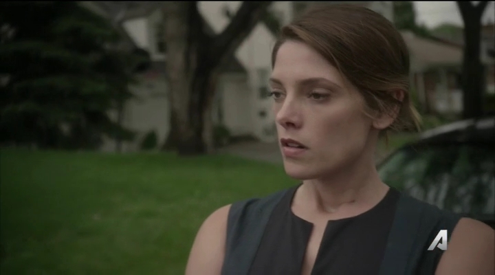 Ashley-Greene-dot_nl-Rogue3x14-1648.jpg