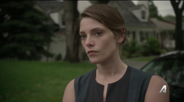 Ashley-Greene-dot_nl-Rogue3x14-1650.jpg